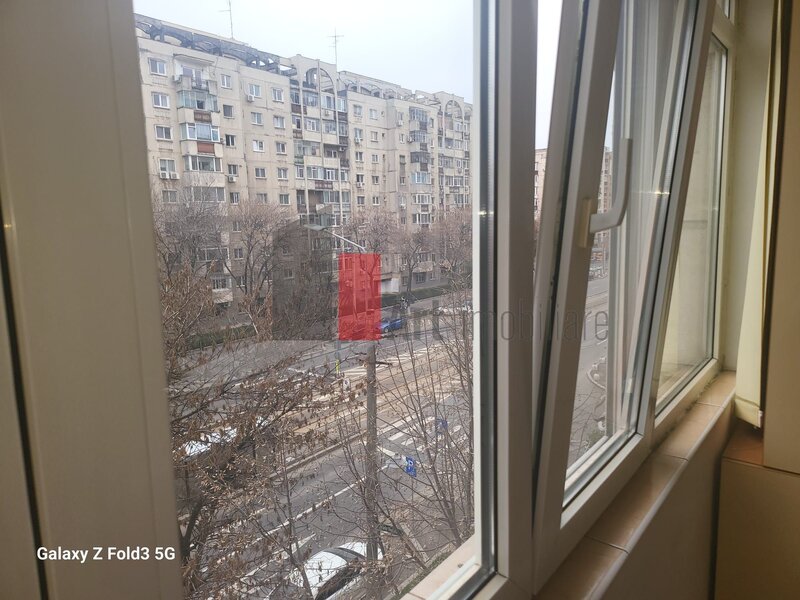 Bulevardul Sincai apartament 3 camere decomandat